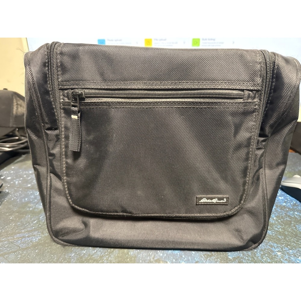 Eddie Bauer Toiletry Bag Unisex OS Black Gorpcore Workwear Hanging Travel Case